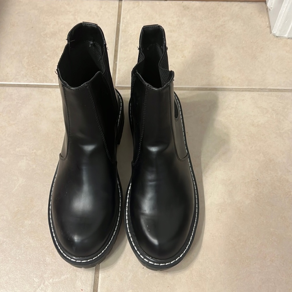 Chelsea Boots